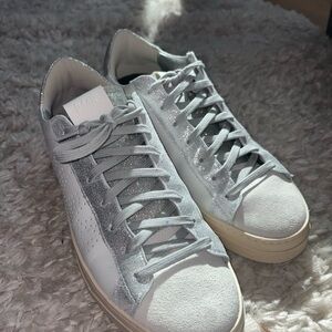 Stylish Gray Women's Sneakers
